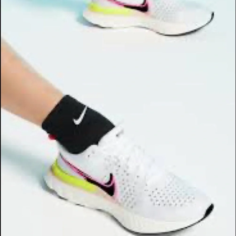 React Infinity Run Flyknit 2 Running Shoes NWT unisex - Picture 4 of 13